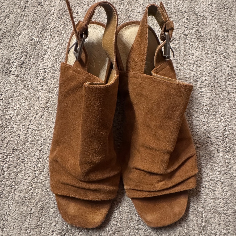 Matisse Tan Suede Women's Sandals 8.5